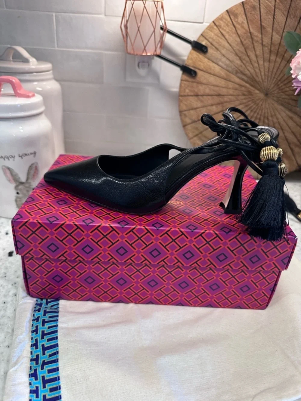 TORY BURCH Black Leather Capri Wrap Pumps Heels Shoes NIB Size 7M Ret. $440
